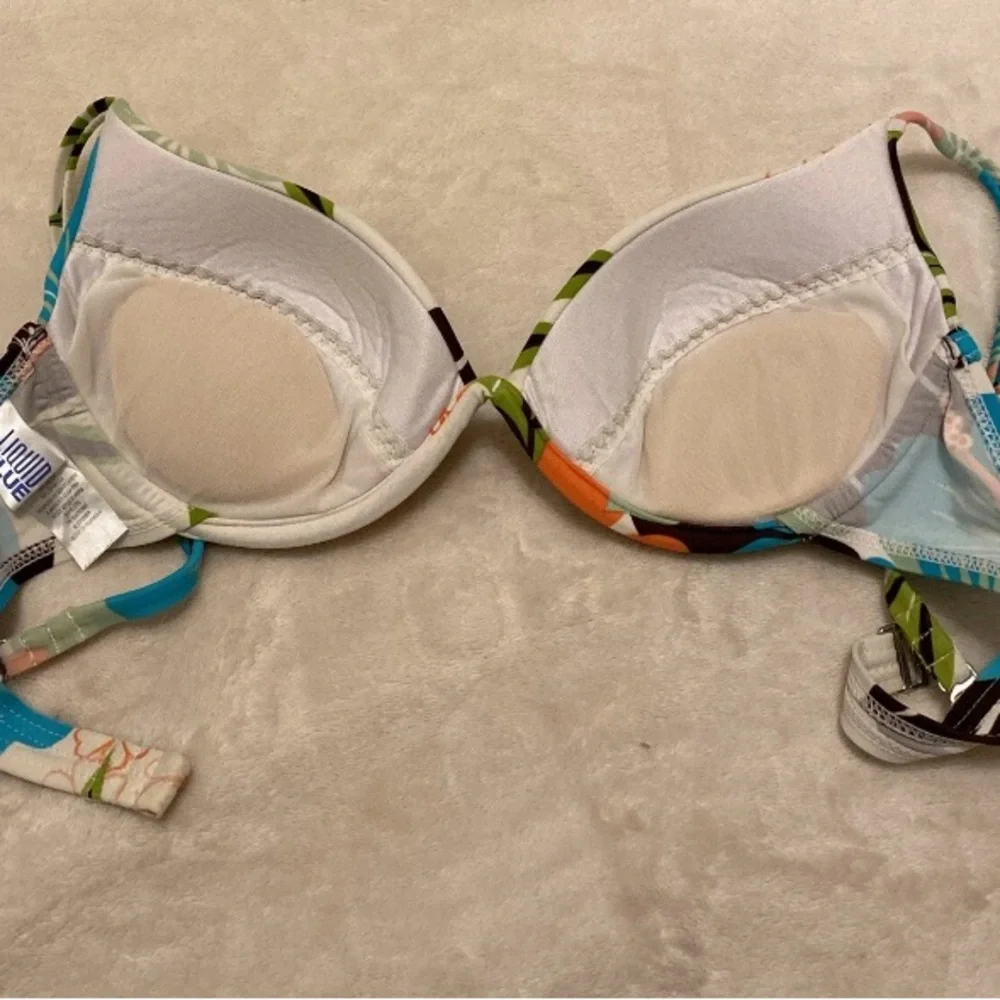 Liquid Blue Floral Bikini Top - Multicolor